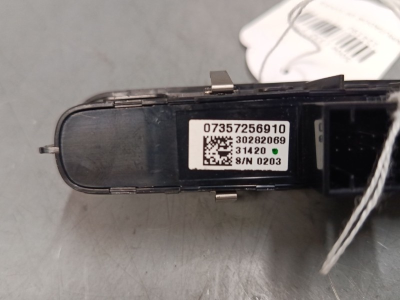 Recambio de conmutador de luces para fiat 500e (332_) elektro 3+1 (fa1) referencia OEM IAM 7357256910  