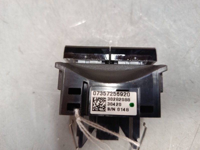 Recambio de warning para fiat 500e (332_) elektro 3+1 (fa1) referencia OEM IAM 7357256920  