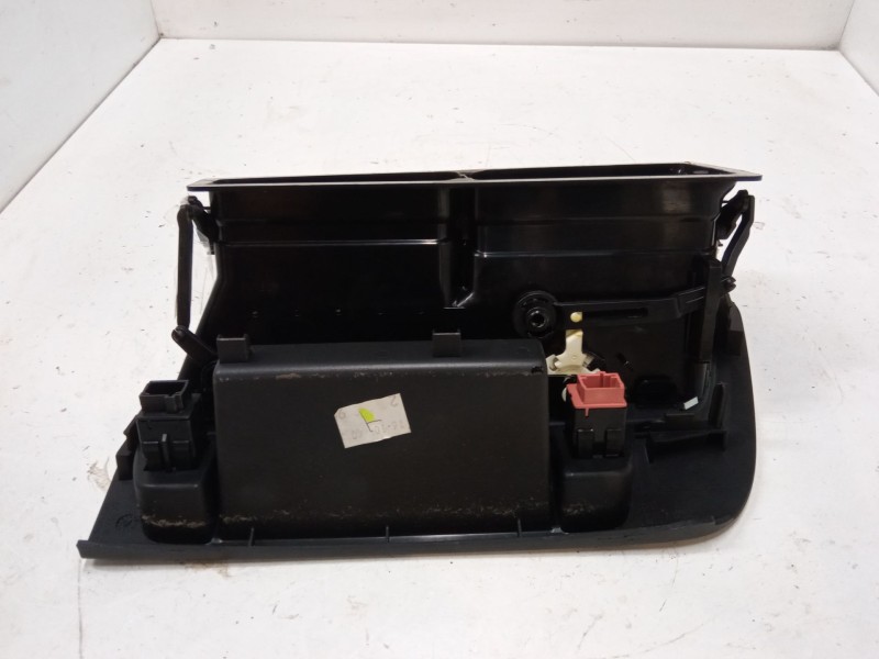 Recambio de aireador central para peugeot 5008 (0u_, 0e_) 1.6 hdi referencia OEM IAM   