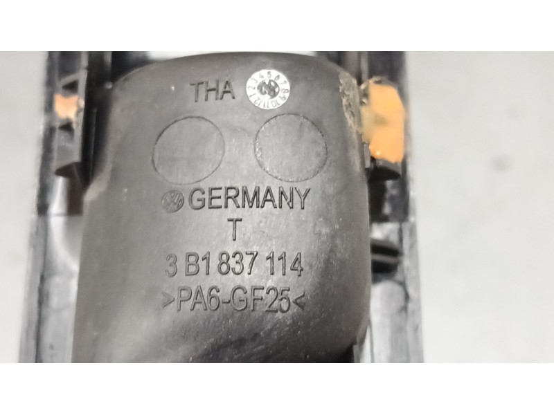 Recambio de maneta interior puerta delantera derecha para volkswagen golf iv (1j1) 1.6 16v referencia OEM IAM 3b1837114  