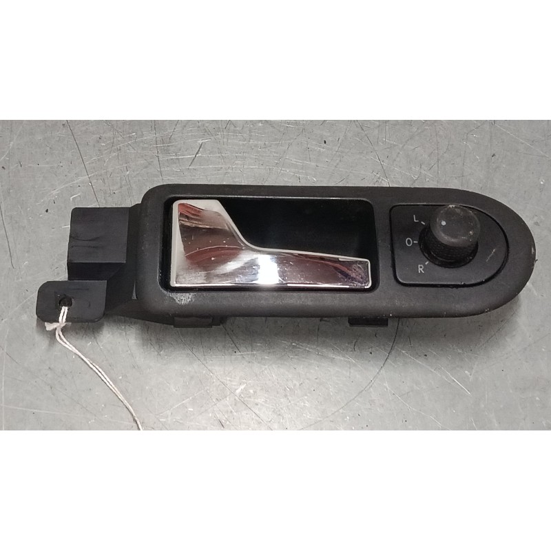 Recambio de maneta interior puerta delantera izquierda para volkswagen golf iv (1j1) 1.6 16v referencia OEM IAM 3b1837113l  