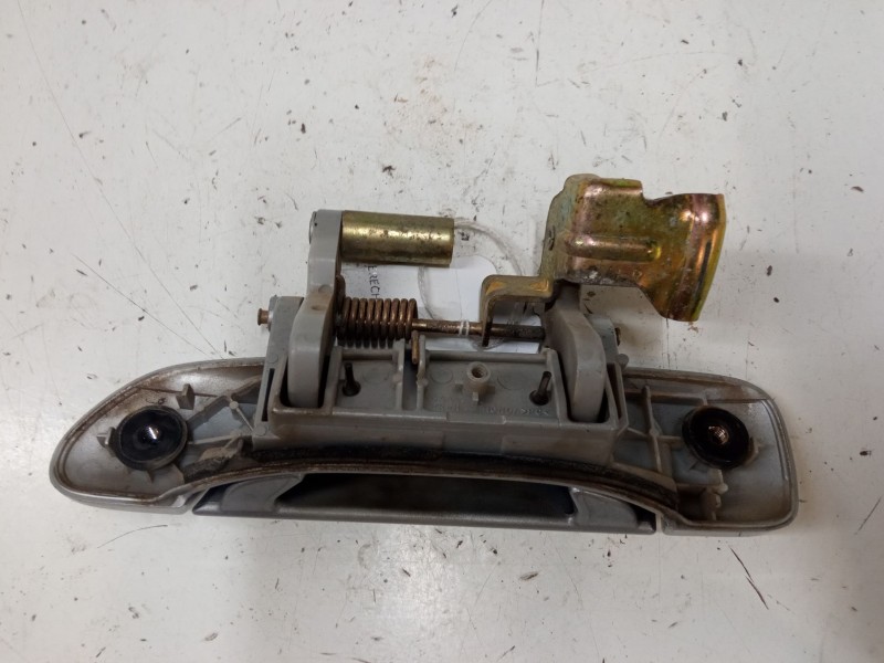 Recambio de maneta exterior puerta trasera derecha para honda jazz ii (gd_, ge3, ge2) 1.2 i-dsi (gd5, ge2) referencia OEM IAM   