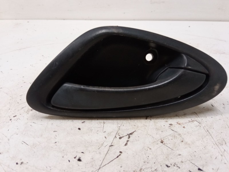 Recambio de maneta interior puerta delantera derecha para honda jazz ii (gd_, ge3, ge2) 1.2 i-dsi (gd5, ge2) referencia OEM IAM 