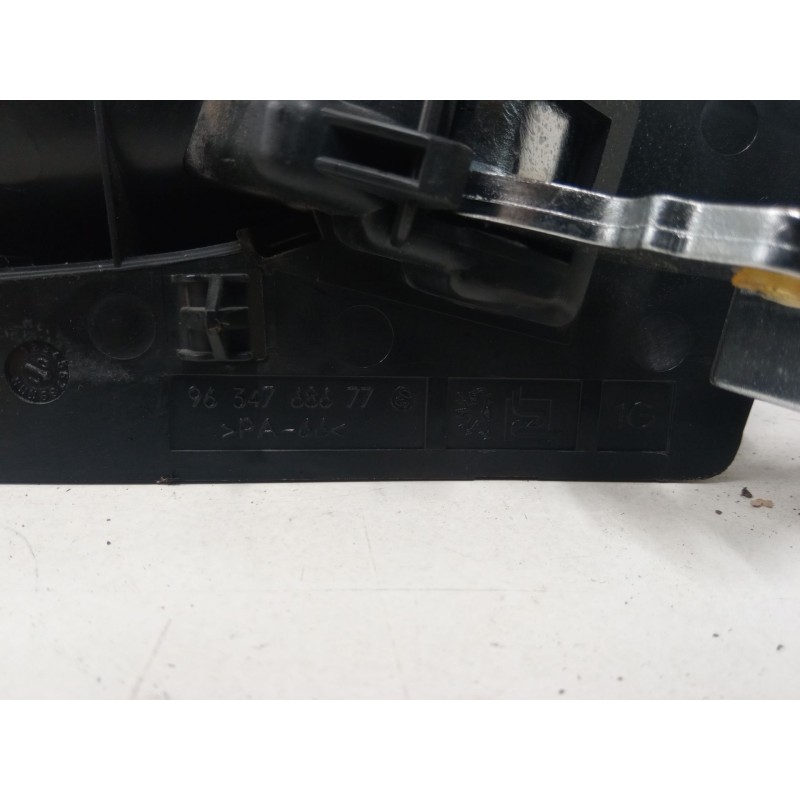 Recambio de maneta interior puerta delantera izquierda para peugeot 307 (3a/c) 1.6 16v referencia OEM IAM 9634768677  