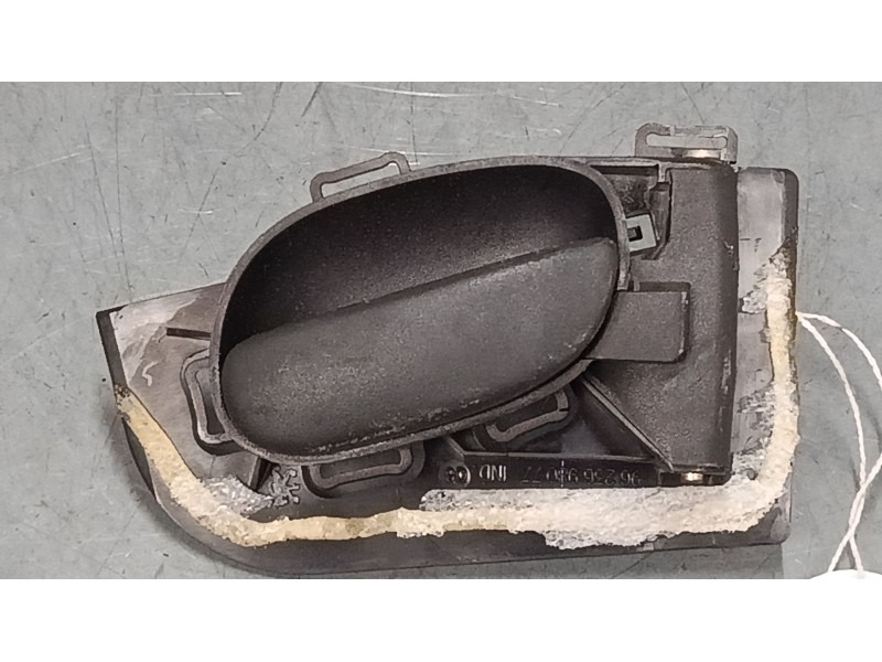 Recambio de maneta interior puerta trasera derecha para peugeot 206 hatchback (2a/c) 2.0 hdi 90 referencia OEM IAM   