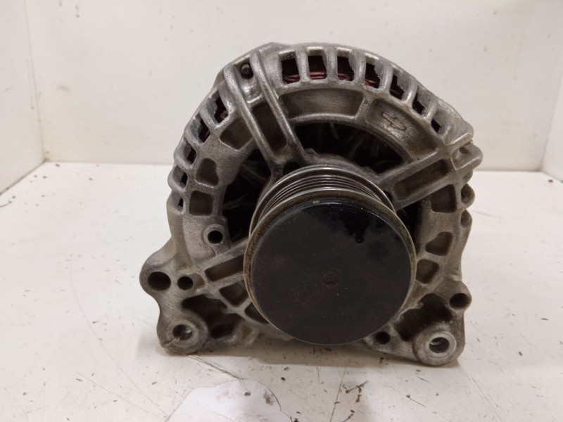 Recambio de alternador para seat ibiza iv (6j5, 6p1) 1.6 tdi referencia OEM IAM 06F903023  