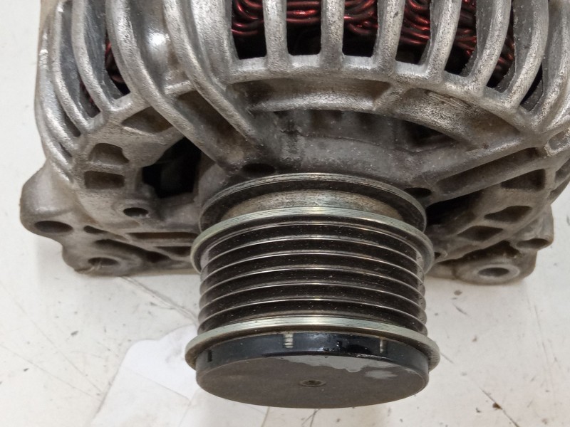 Recambio de alternador para seat ibiza iv (6j5, 6p1) 1.6 tdi referencia OEM IAM 06F903023  