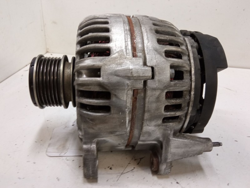 Recambio de alternador para seat ibiza iv (6j5, 6p1) 1.6 tdi referencia OEM IAM 06F903023  