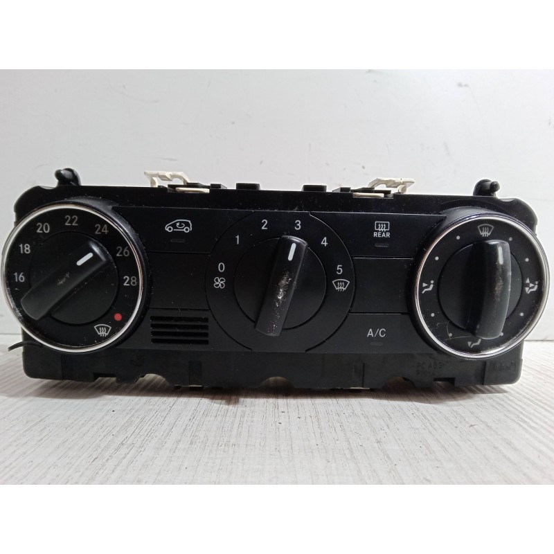 Recambio de mando climatizador para mercedes-benz clase b sports tourer (w245) b 160 (245.231) referencia OEM IAM A1699000900  