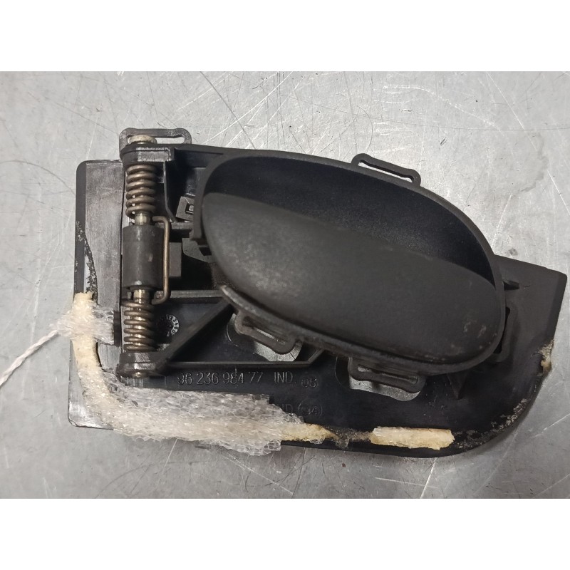 Recambio de maneta interior puerta delantera izquierda para peugeot 206 hatchback (2a/c) 2.0 hdi 90 referencia OEM IAM   