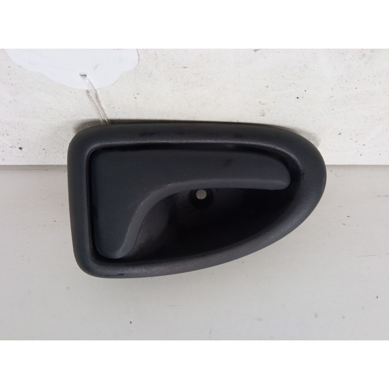 Recambio de maneta interior puerta trasera derecha para renault clio ii (bb_, cb_) 1.2 (bb0a, bb0f, bb10, bb1k, bb28, bb2d, bb2h