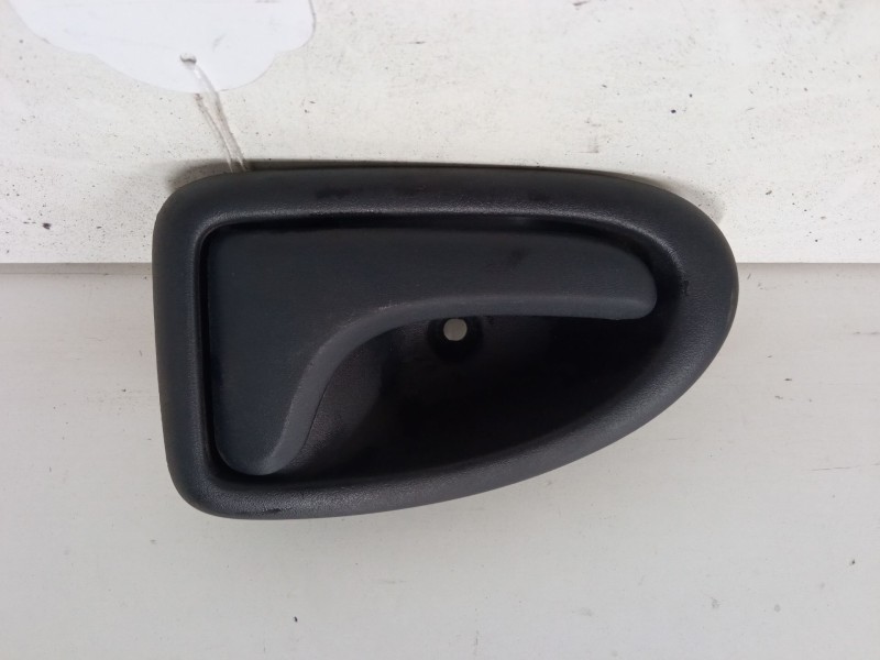 Recambio de maneta interior puerta trasera derecha para renault clio ii (bb_, cb_) 1.2 (bb0a, bb0f, bb10, bb1k, bb28, bb2d, bb2h
