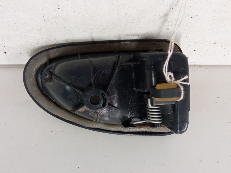 Recambio de maneta interior puerta trasera derecha para renault clio ii (bb_, cb_) 1.2 (bb0a, bb0f, bb10, bb1k, bb28, bb2d, bb2h