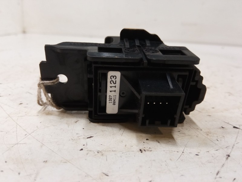 Recambio de boton freno mano para opel insignia a (g09) 2.0 cdti 4x4 (68) referencia OEM IAM   