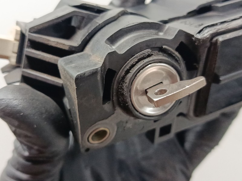 Recambio de maneta exterior porton para mercedes-benz clase c (w203) c 220 cdi (203.006) referencia OEM IAM   