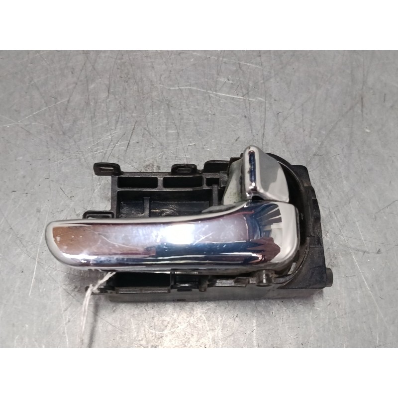 Recambio de maneta interior puerta trasera derecha para nissan almera ii hatchback (n16) 2.2 di referencia OEM IAM   