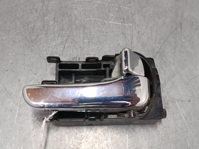 Recambio de maneta interior puerta trasera derecha para nissan almera ii hatchback (n16) 2.2 di referencia OEM IAM   
