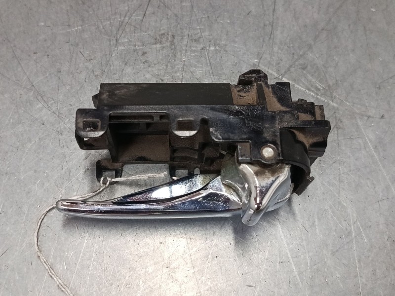 Recambio de maneta interior puerta trasera derecha para nissan almera ii hatchback (n16) 2.2 di referencia OEM IAM   