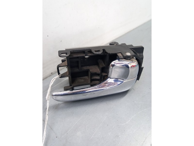 Recambio de maneta interior puerta delantera derecha para nissan almera ii hatchback (n16) 2.2 di referencia OEM IAM   