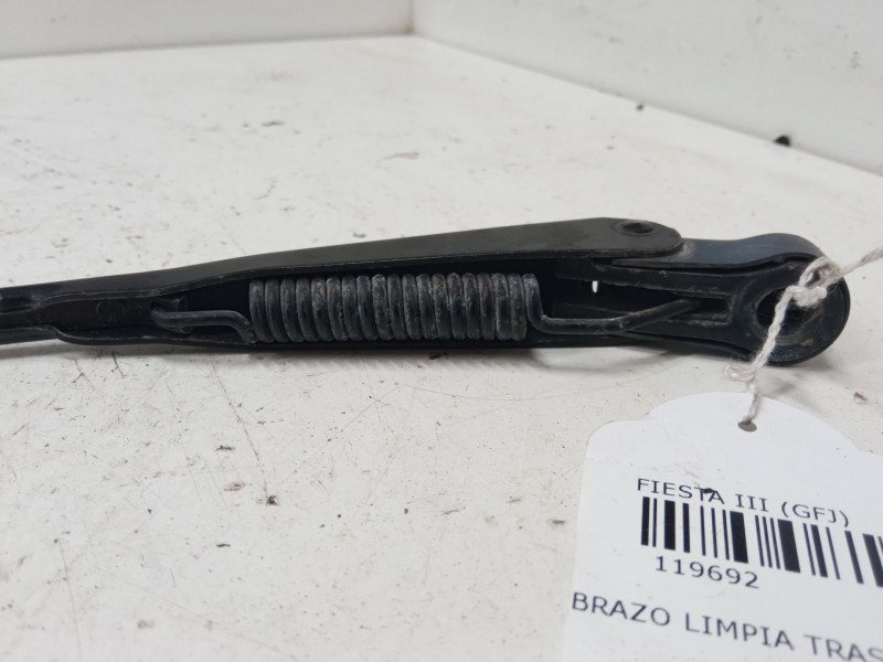 Recambio de brazo limpia trasero para ford fiesta iii (gfj) 1.1 referencia OEM IAM   