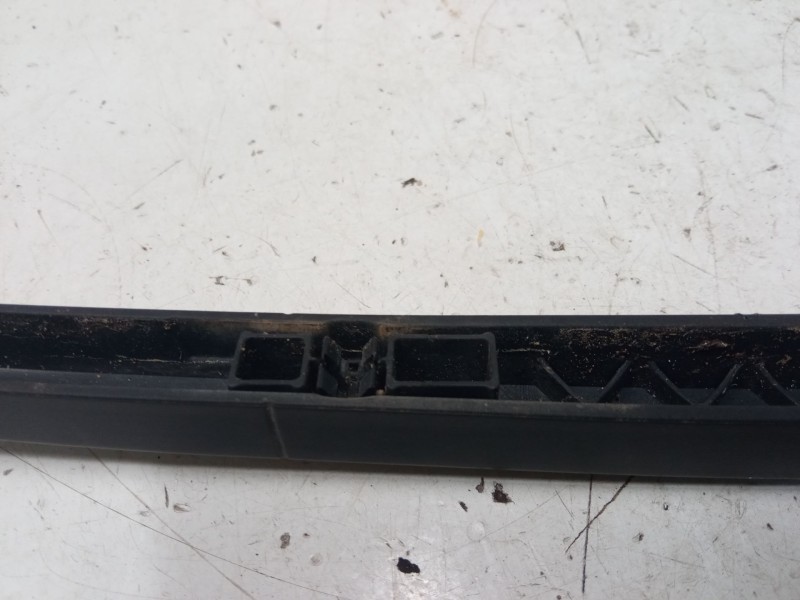 Recambio de brazo limpia trasero para audi a3 (8p1) 1.9 tdi referencia OEM IAM   