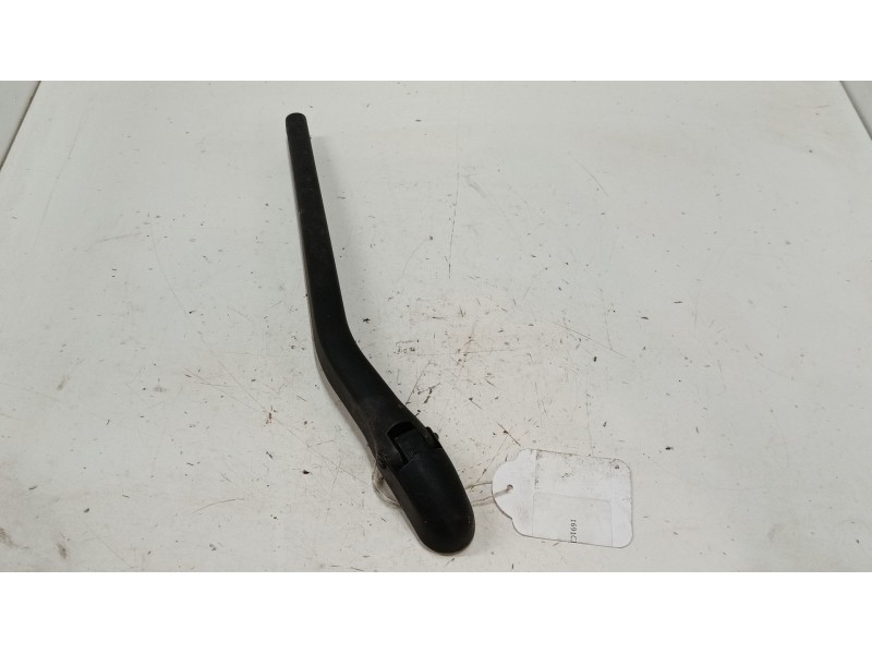Recambio de brazo limpia trasero para fiat punto (188_) 1.2 60 (188.030, .050, .130, .150, .230, .250) referencia OEM IAM   