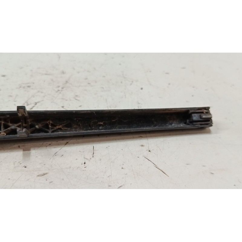 Recambio de brazo limpia trasero para fiat punto (188_) 1.2 60 (188.030, .050, .130, .150, .230, .250) referencia OEM IAM   