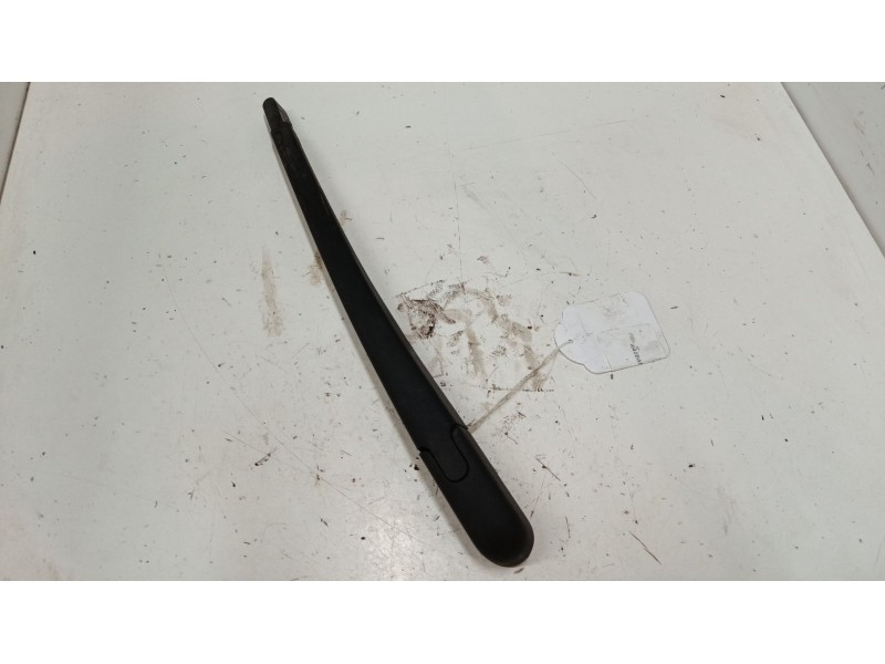 Recambio de brazo limpia trasero para peugeot 206 hatchback (2a/c) 1.4 i referencia OEM IAM   