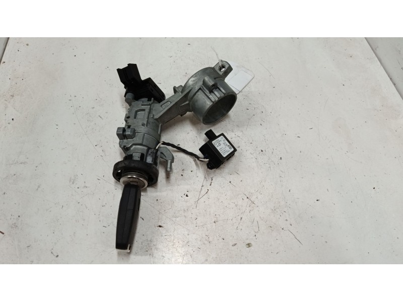 Recambio de clausor para opel insignia a (g09) 2.0 cdti 4x4 (68) referencia OEM IAM   