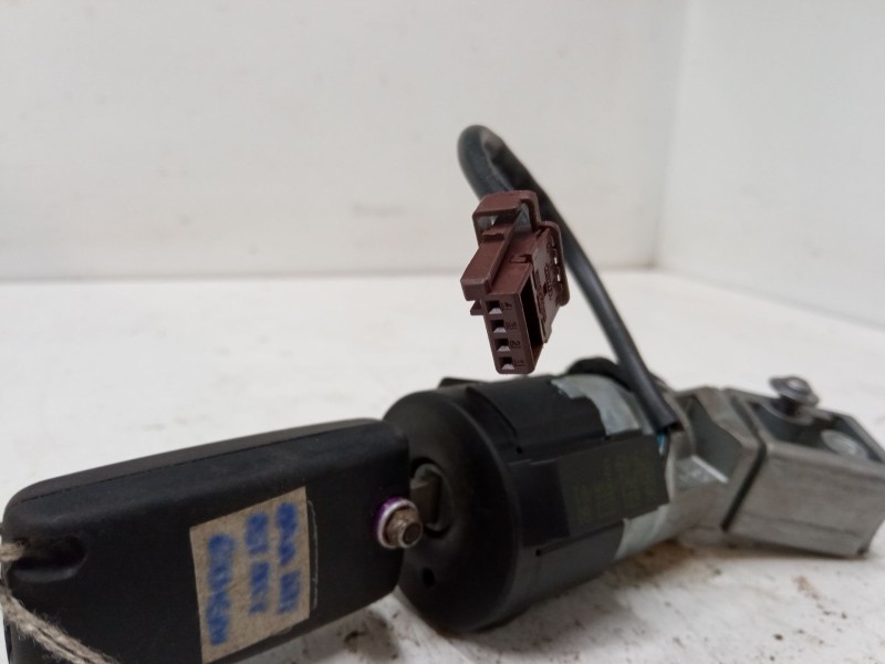 Recambio de clausor para peugeot 5008 (0u_, 0e_) 1.6 hdi referencia OEM IAM   