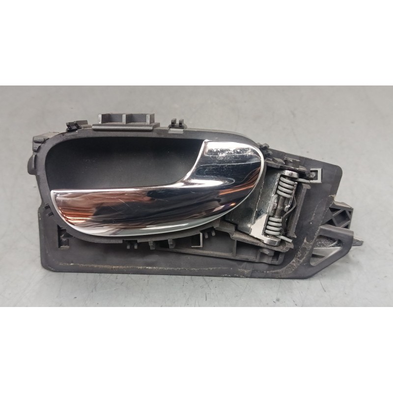 Recambio de maneta interior puerta delantera derecha para peugeot 307 cc (3b) 2.0 16v referencia OEM IAM 9643604477  