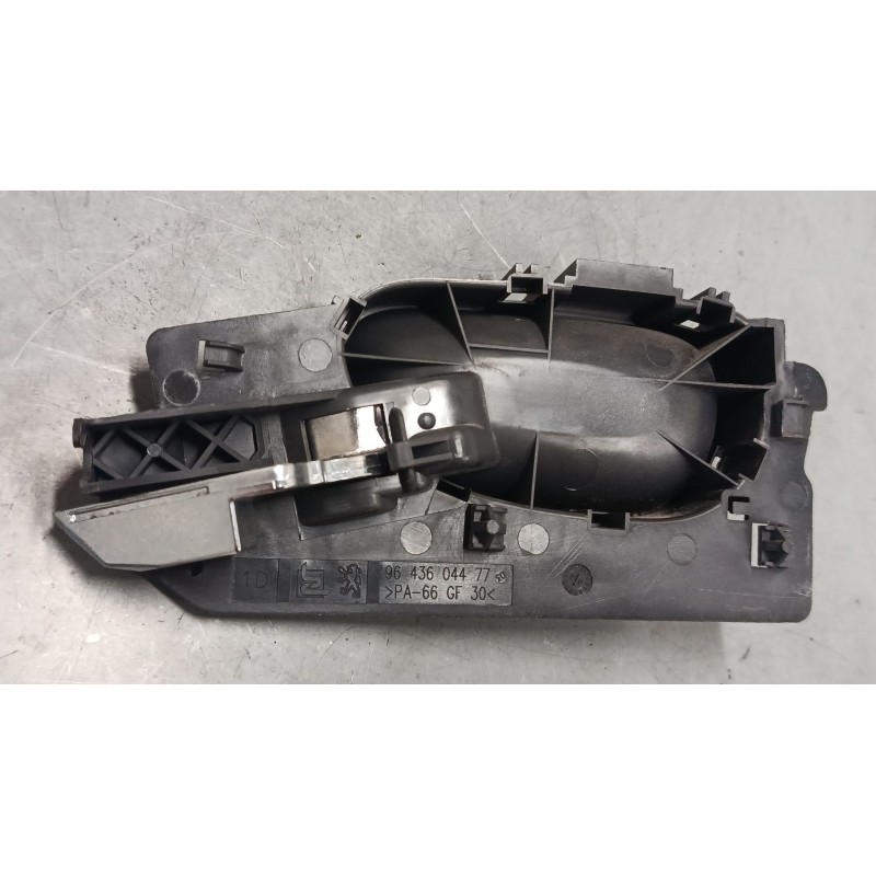 Recambio de maneta interior puerta delantera derecha para peugeot 307 cc (3b) 2.0 16v referencia OEM IAM 9643604477  