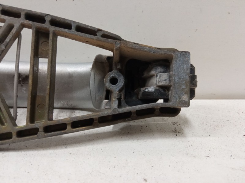 Recambio de maneta exterior puerta delantera derecha para volkswagen touran (1t1, 1t2) 2.0 tdi referencia OEM IAM   