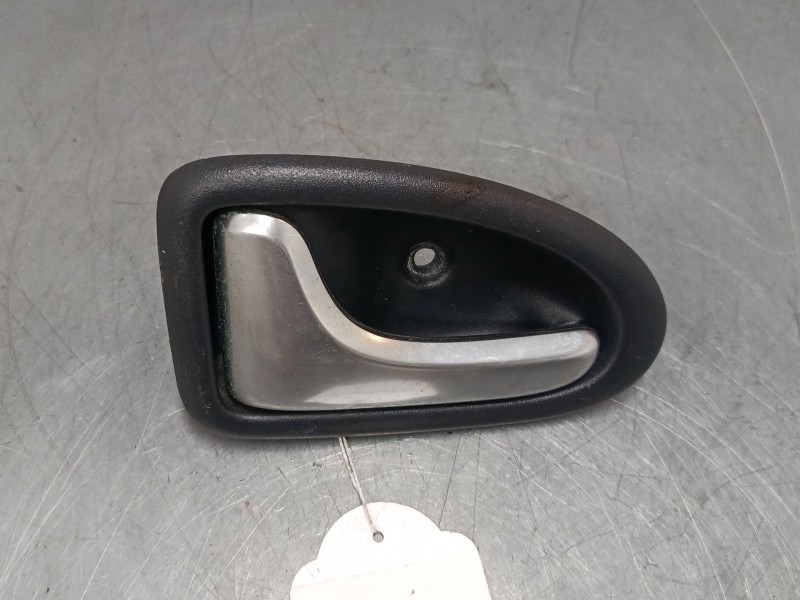 Recambio de maneta interior puerta trasera izquierda para renault clio ii (bb_, cb_) 1.4 16v (b/cb0p, bb13) referencia OEM IAM 7