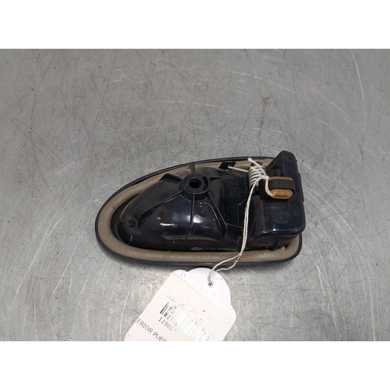 Recambio de maneta interior puerta trasera izquierda para renault clio ii (bb_, cb_) 1.4 16v (b/cb0p, bb13) referencia OEM IAM 7