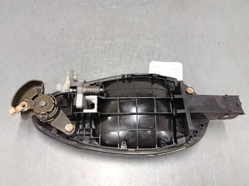 Recambio de maneta exterior puerta delantera izquierda para hyundai coupe ii (gk) 1.6 16v referencia OEM IAM   