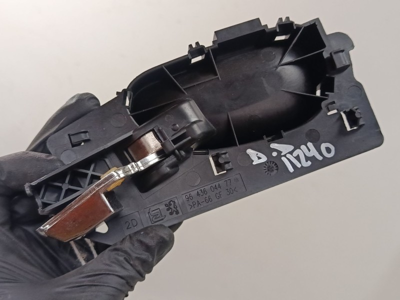 Recambio de maneta interior puerta delantera derecha para peugeot 307 cc (3b) 2.0 16v referencia OEM IAM 9643604477  