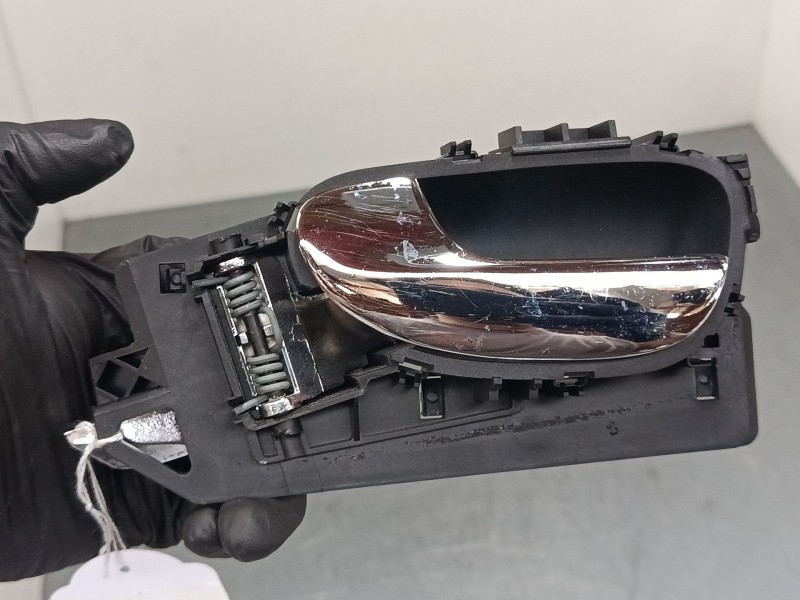 Recambio de maneta interior puerta delantera izquierda para peugeot 307 cc (3b) 2.0 16v referencia OEM IAM 9643604577  