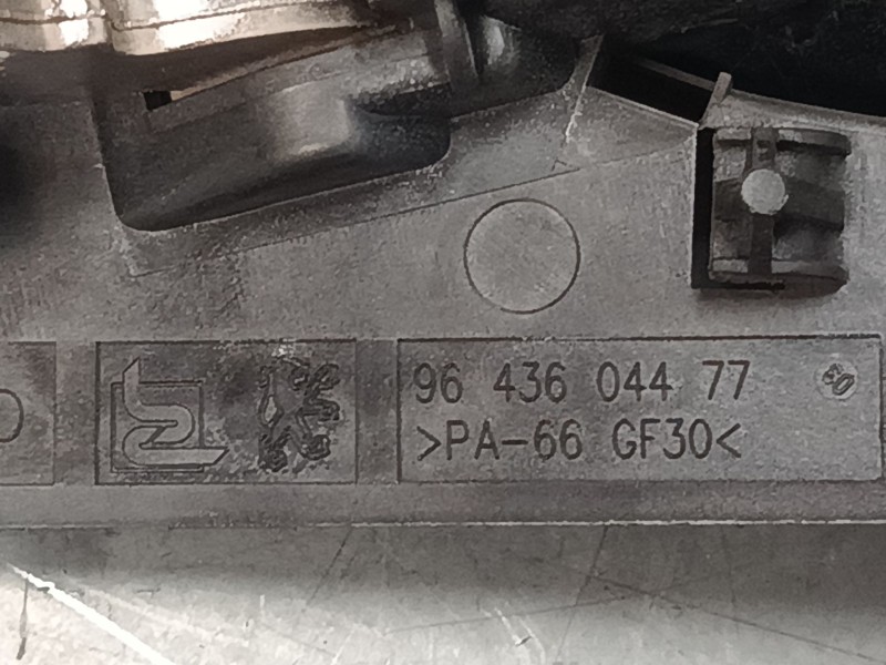 Recambio de maneta interior delantera derecha para peugeot 307 (3a/c) 1.6 hdi 110 referencia OEM IAM 9643604477  