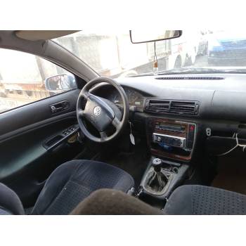 VOLKSWAGEN PASSAT B5 (3B2)
