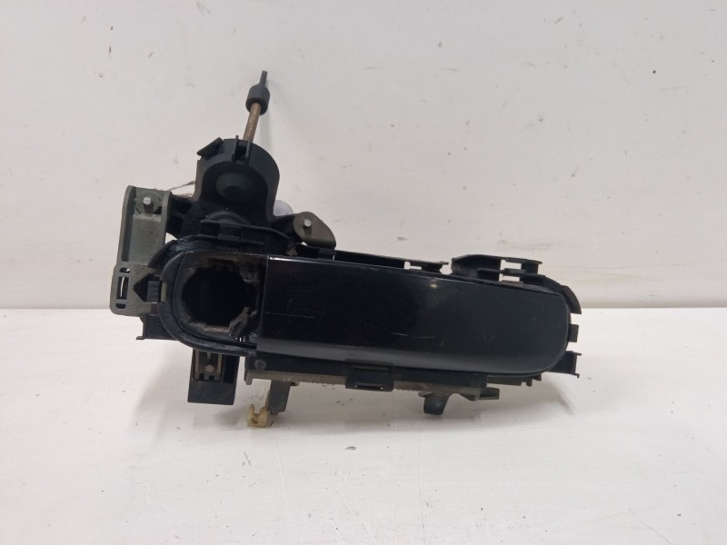 Recambio de maneta exterior puerta delantera izquierda para audi a4 b7 avant (8ed) 2.0 tdi 16v referencia OEM IAM   