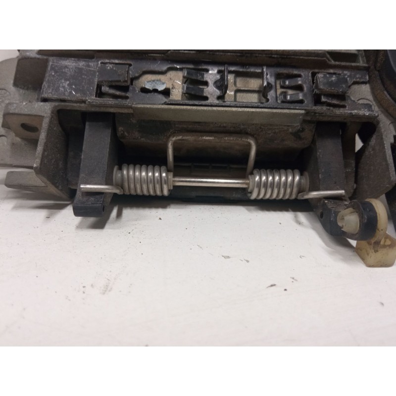 Recambio de maneta exterior puerta delantera izquierda para audi a4 b7 avant (8ed) 2.0 tdi 16v referencia OEM IAM   