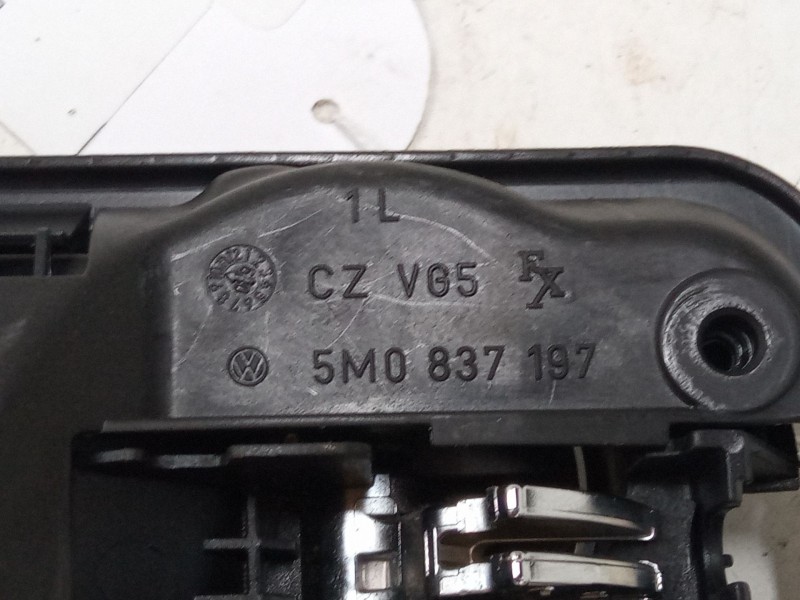 Recambio de maneta interior puerta delantera izquierda para volkswagen golf plus v (5m1, 521) 1.4 tsi referencia OEM IAM 5m08371