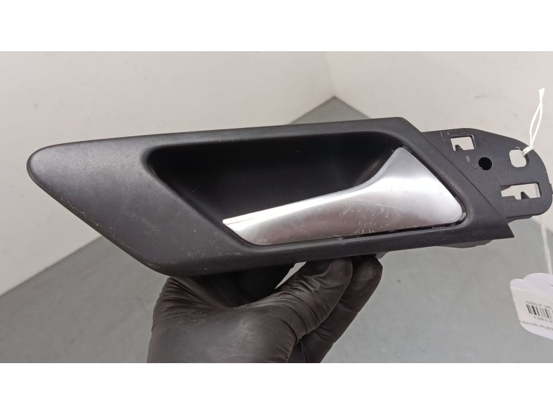 Recambio de maneta interior puerta delantera derecha para volkswagen golf vi (5k1) 2.0 gti referencia OEM IAM   