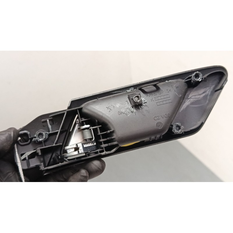 Recambio de maneta interior puerta delantera derecha para volkswagen golf vi (5k1) 2.0 gti referencia OEM IAM   