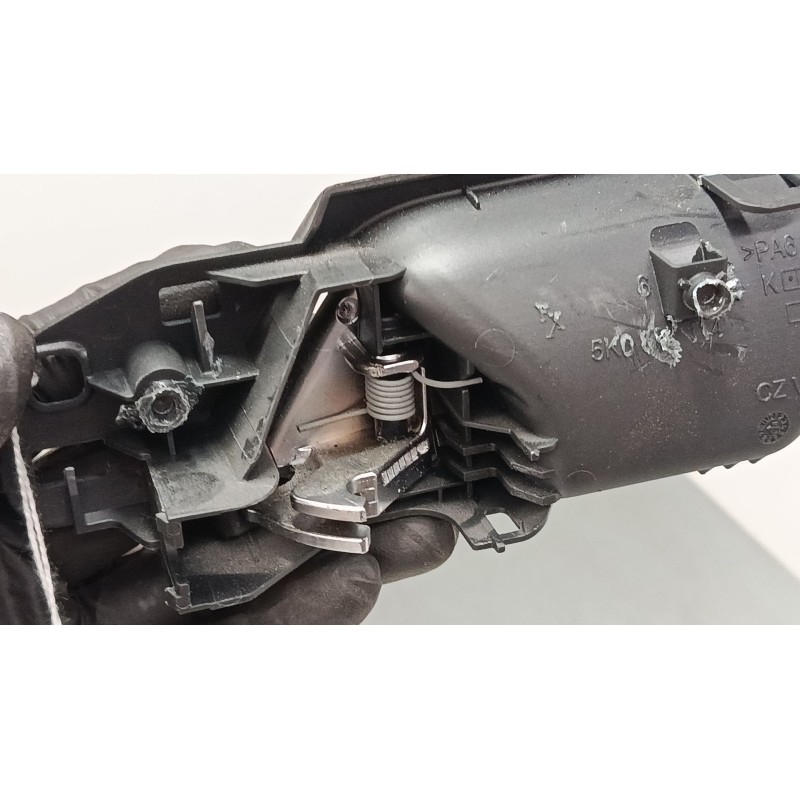 Recambio de maneta interior puerta delantera derecha para volkswagen golf vi (5k1) 2.0 gti referencia OEM IAM   