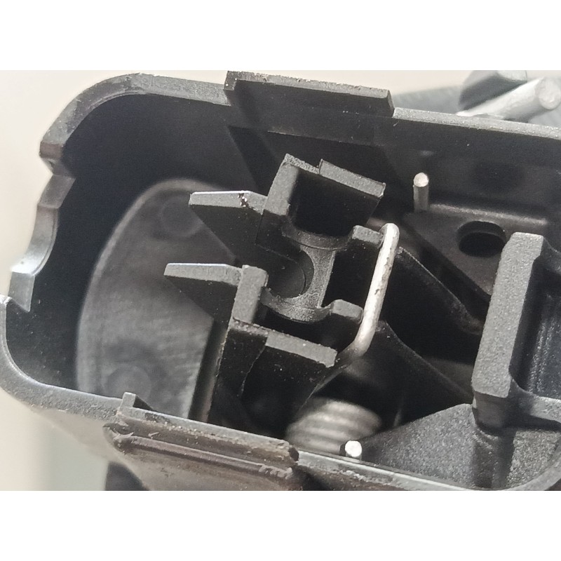 Recambio de maneta interior puerta trasera derecha para renault megane iii hatchback (bz0/1_, b3_) 1.6 16v (bz0h) referencia OEM
