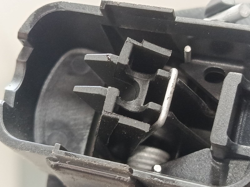 Recambio de maneta interior puerta trasera derecha para renault megane iii hatchback (bz0/1_, b3_) 1.6 16v (bz0h) referencia OEM