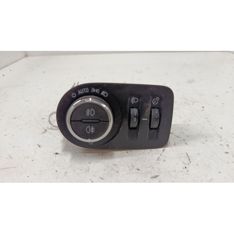 Recambio de conmutador de luces para opel corsa e (x15) 1.4 (08, 68) referencia OEM IAM 13470446  