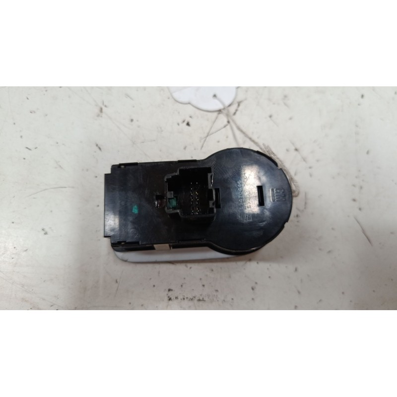 Recambio de conmutador de luces para opel corsa e (x15) 1.4 (08, 68) referencia OEM IAM 13470446  